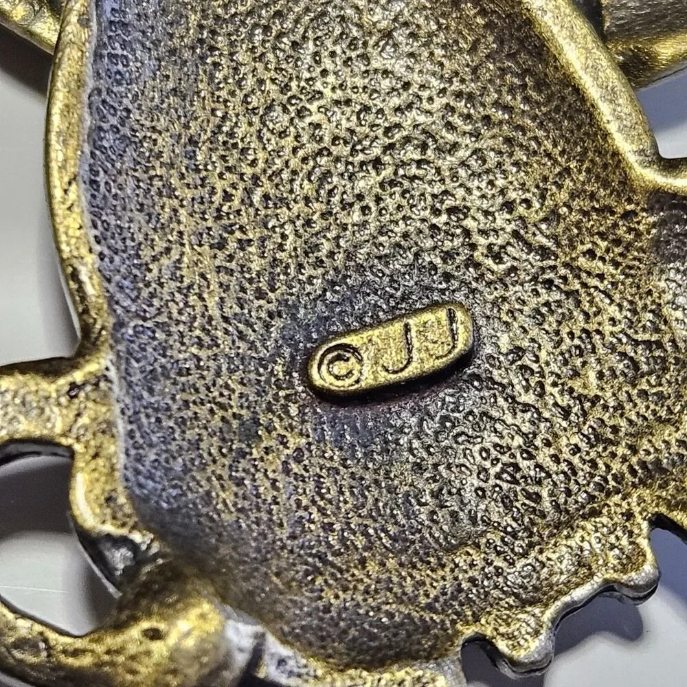 JJ Jonette Brooch Cow Jumped Over The Moon Cow Articulated Gold Bronze Tone